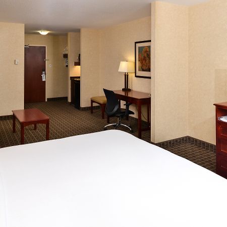 Holiday Inn Express Edmonton North By Ihg Exteriér fotografie