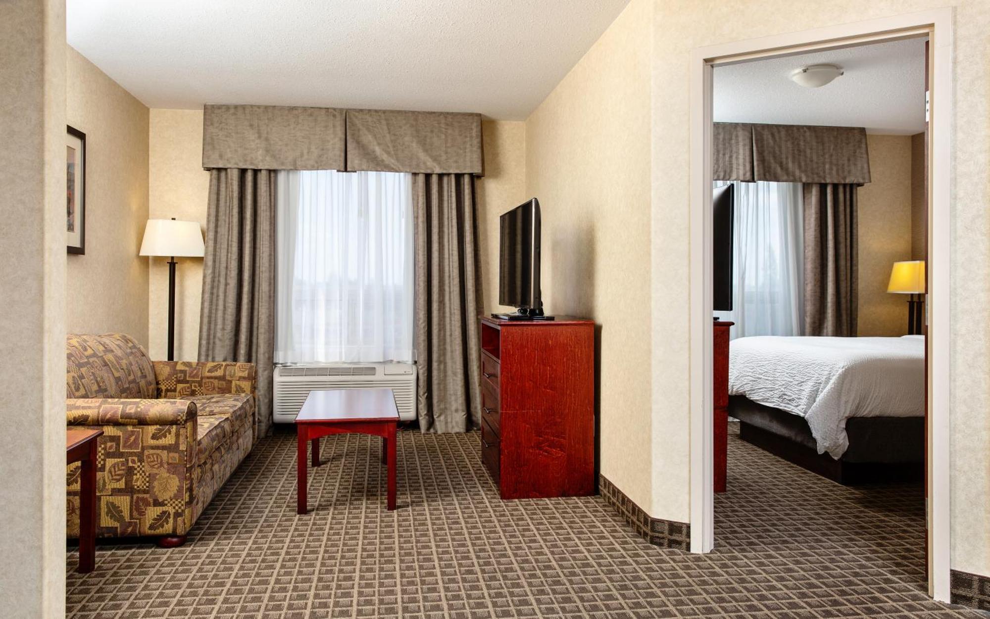 Holiday Inn Express Edmonton North By Ihg Exteriér fotografie