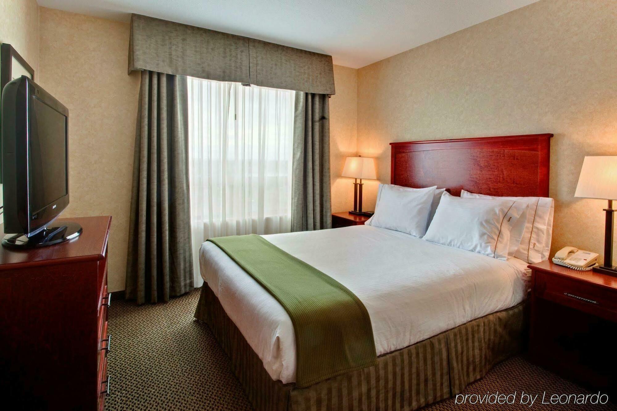 Holiday Inn Express Edmonton North By Ihg Exteriér fotografie